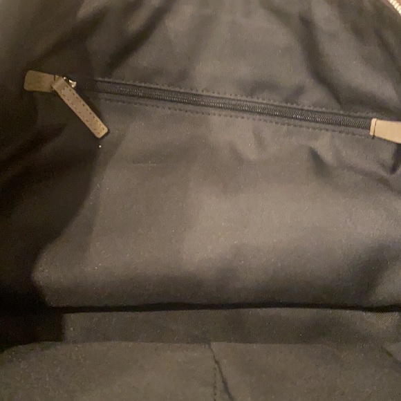 Vince camuto pebble taupe bag size 18/14 GC perfect for back to SCHOOL - Picture 13 of 16